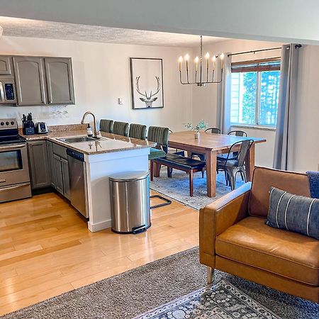 Remodeled Summit Condo At Snowshoe - Modern & Cozy Екстер'єр фото