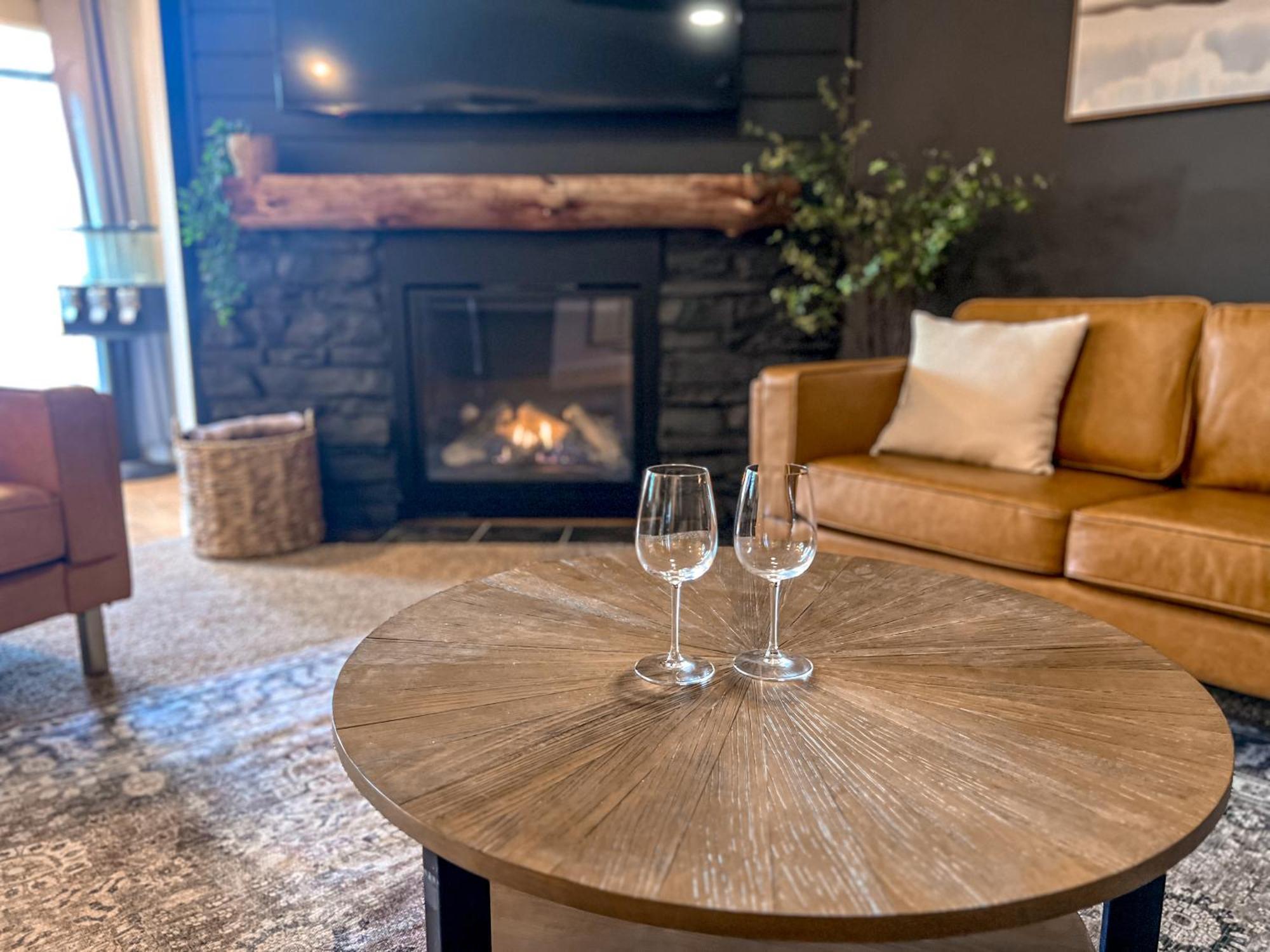 Remodeled Summit Condo At Snowshoe - Modern & Cozy Екстер'єр фото